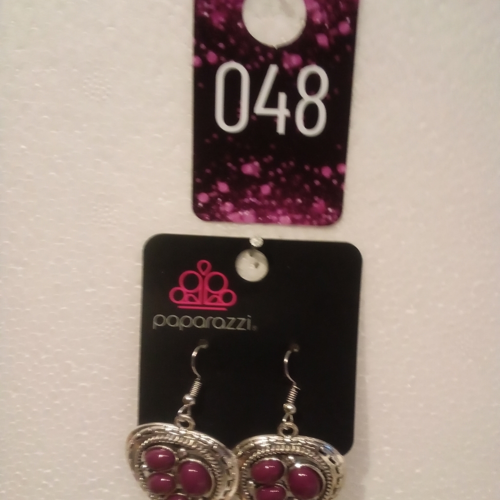 Jewelry - Picture 16 of 16